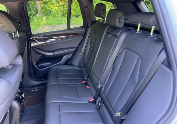 BMW X3 cena 105000 przebieg: 204000, rok produkcji 2018 z Lublin małe 742